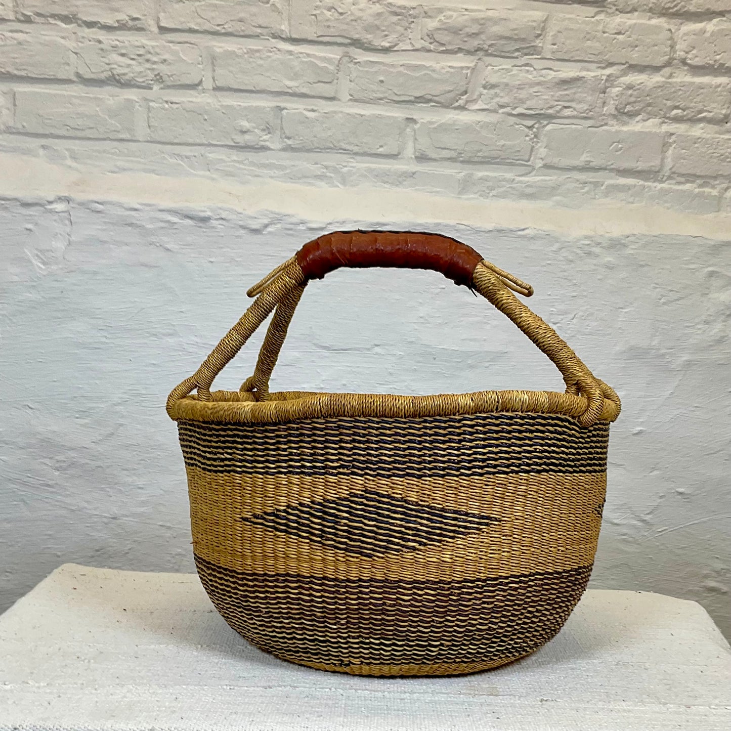 Bolga Market shopper #06| GHANA - Ineza African Interior Decoration