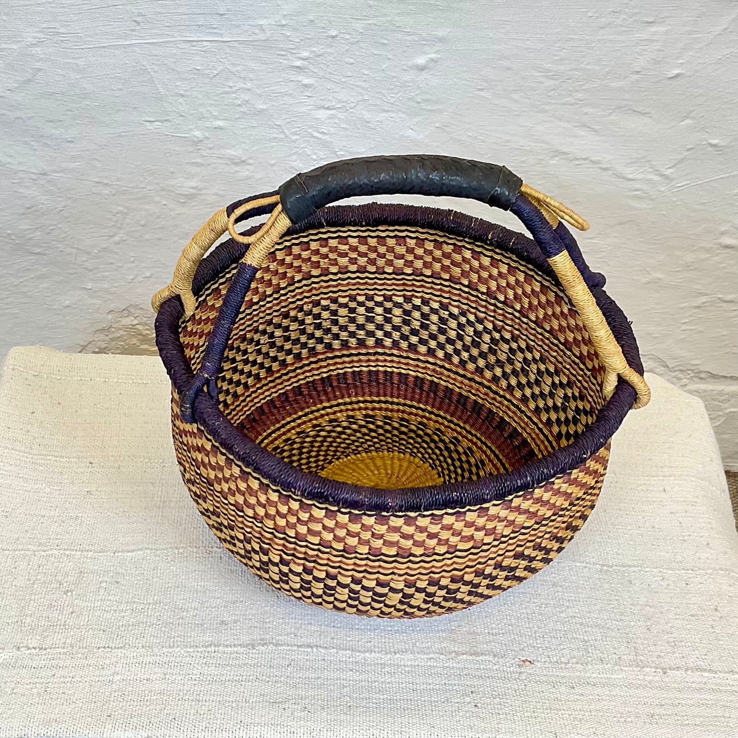 Bolga Market shopper #04| GHANA - Ineza African Interior Decoration