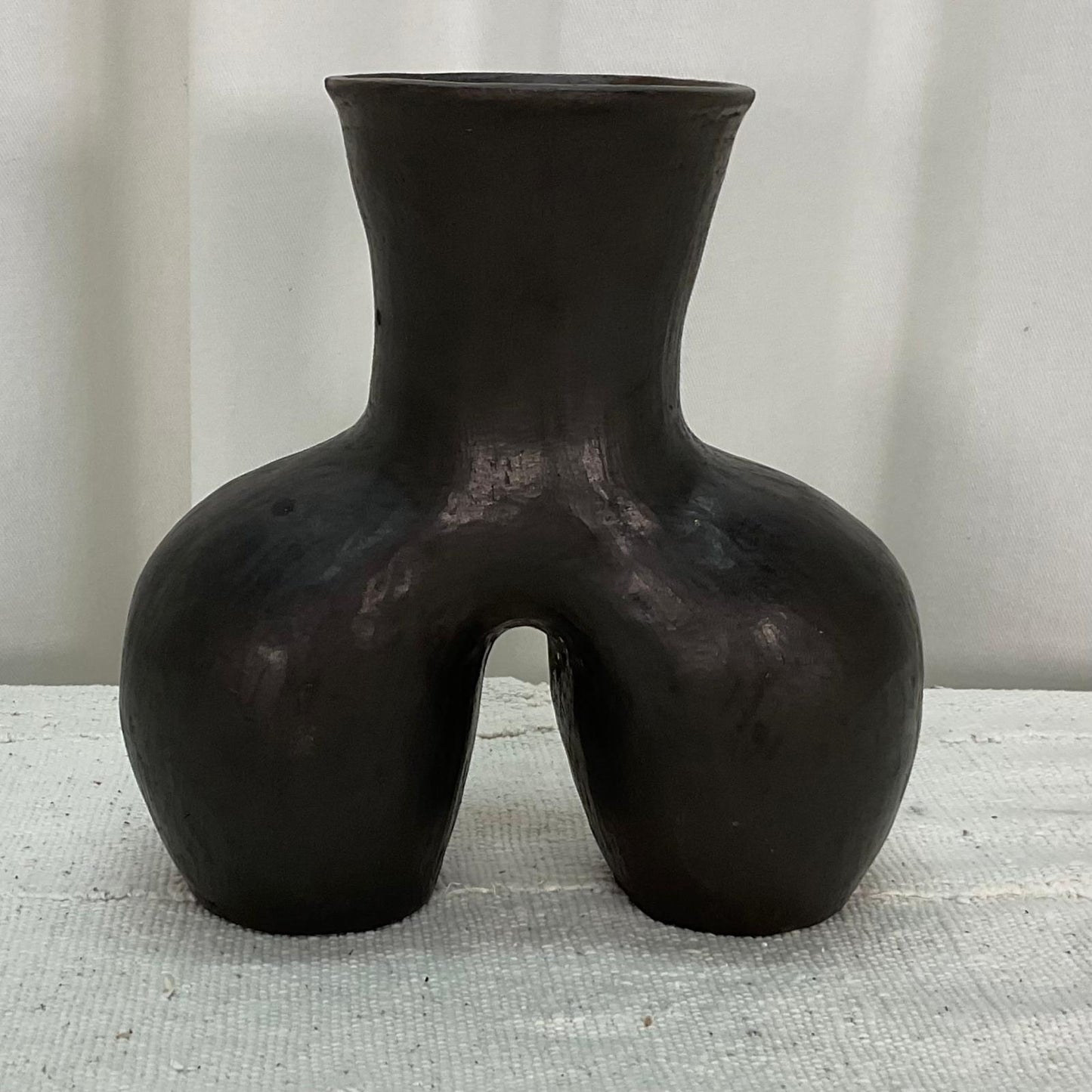 Coco fesse vase ceramic 23cm #01