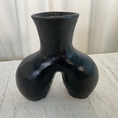Coco fesse vase ceramic 23cm #05
