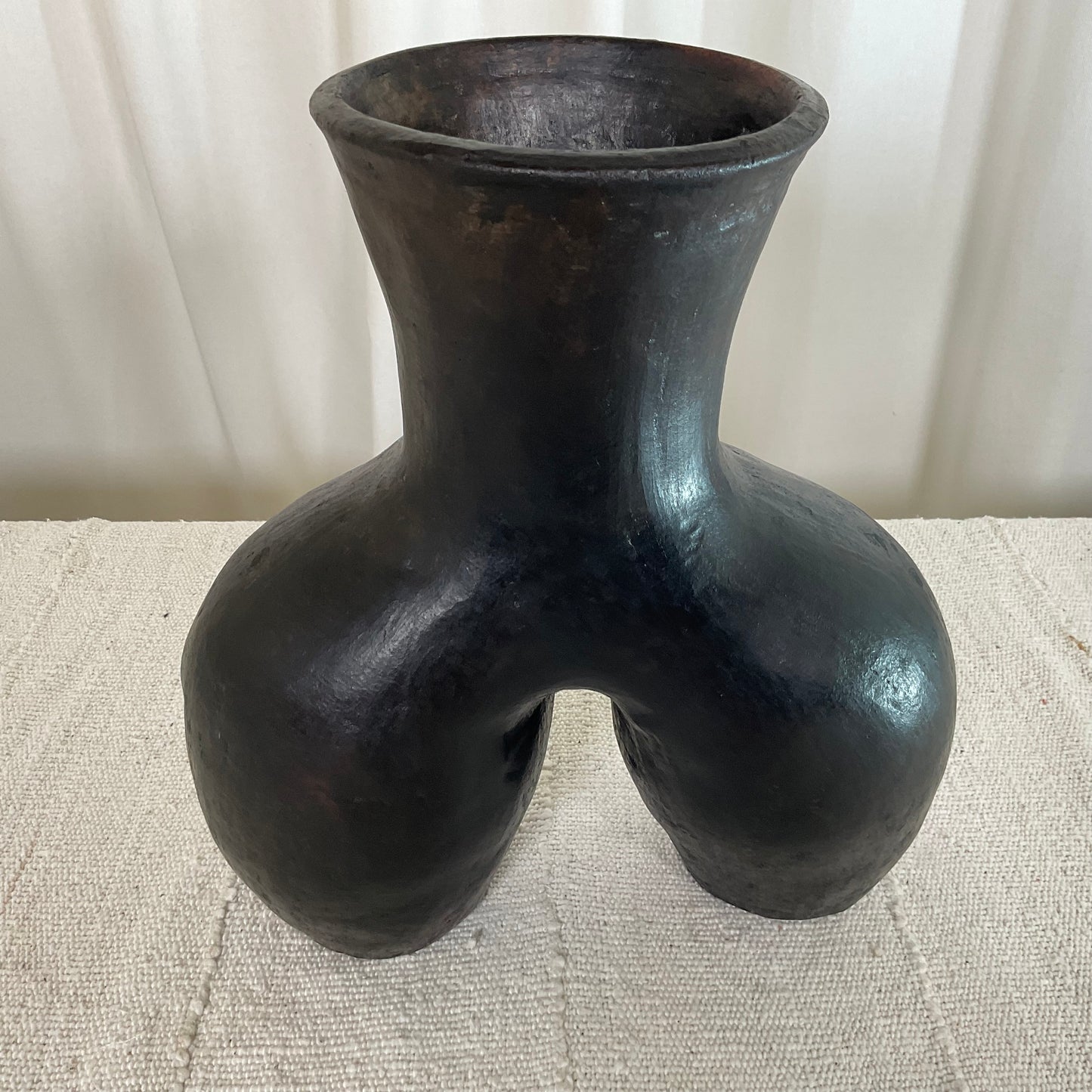 Coco fesse vase ceramic 28cm #02
