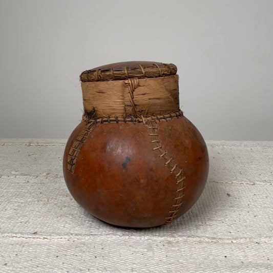 Vintage calabash with lid #02 | GHANA