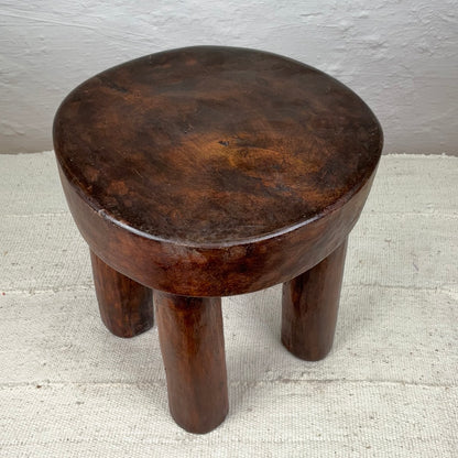 Lobi stool #03 | BURKINA FASSODESCRIPTION
This vintage Lobi stool is skilfully crafted from a singular piece of lumber by the Lobi people. This versatile piece works as both a stool and side tablLobi stool #03Ineza African Interior Art