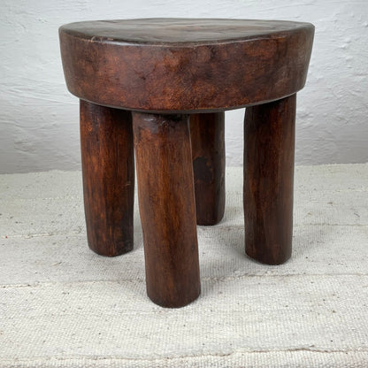 Lobi stool #03 | BURKINA FASSODESCRIPTION
This vintage Lobi stool is skilfully crafted from a singular piece of lumber by the Lobi people. This versatile piece works as both a stool and side tablLobi stool #03Ineza African Interior Art