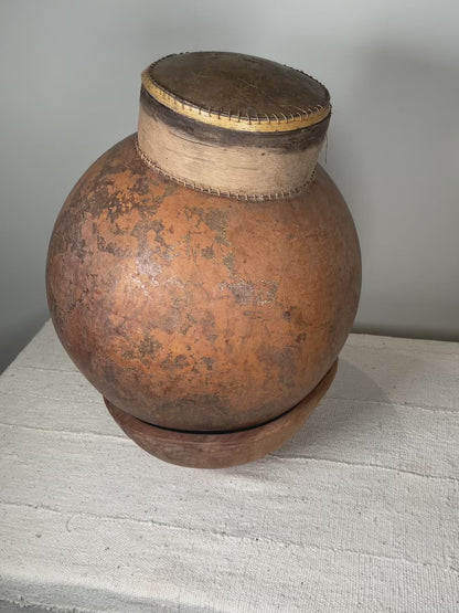 Vintage calabash with bowl in wood #02 | GHANA